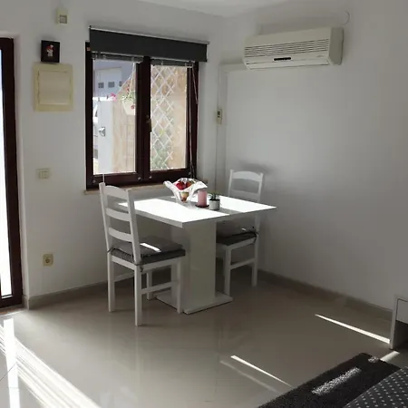 Apartman An Amazing Premantura